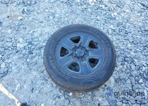 2021 Toyota Rav4 Xle z USA, uszkodzony, nr VIN 2T3RWRFV9MW126338